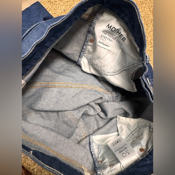 MOTHER Insider Cropped Step Fray Women's Blue Jeans - Picture 15 of 16